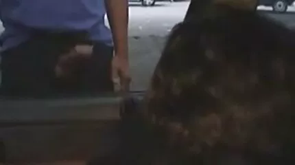 Meisje Se trascorre spends vrije tijd met two zwart cocks sexfilm animal