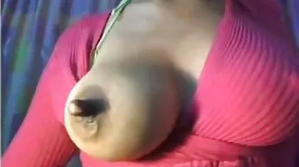 Man schiet erotische massage sexfilm zaad in keel na seks