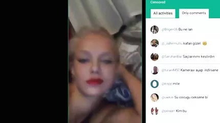Determined stud vakantie sex film Geneukt Meisje Op Bank