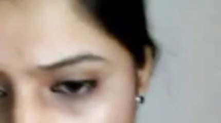 Mollig ebony geneukt door volwassen man en sperma op haar gezicht xxxl sexfilm