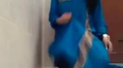 Mannen vrouw prive sex film tied omhoog en geneukt in alle gaten