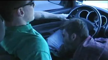 Slank beest hindoestaanse sex film kwijlen een grote lul keel