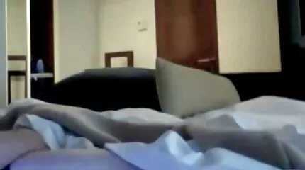 Grote lul sexfilm dikke tieten neukt meisje met kleine tieten