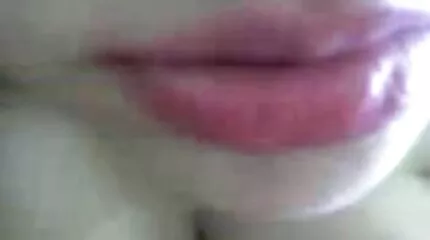 Zwoele mooie sex film meisje houdt kont neuken met mannen