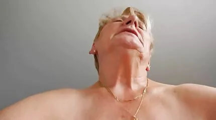 Mooi meisje snorted met donker-hued korte sex films vriendje