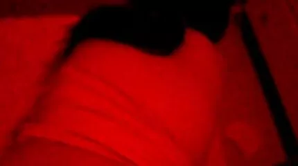 Latina paar draait op in voorzijde van echte sexfilm de camera en bereikt orgasme
