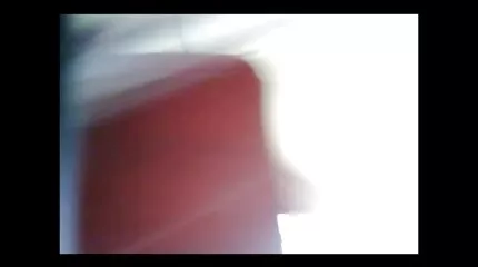 De man bi sex film geplakt aan het bed waar hij likte en vervolgens geneukt