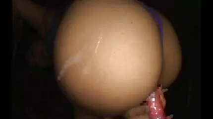 Bonzen in de kont in de kamer van classy massagesexfilms Blondine