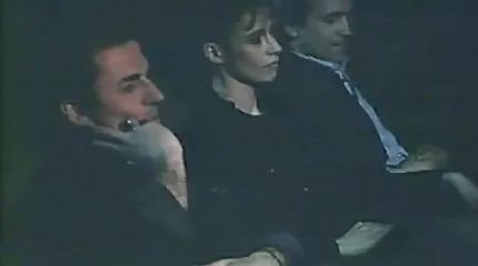 Waanzinnig geile chick sprong op de lul van een amateur sex film zwarte man