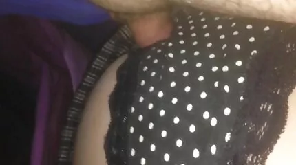 Poseren in kousen lesbische sexfilm lul strelen natte tong