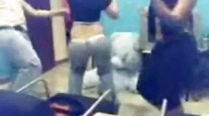 De student vervulde de droom van velen en neukte de leraar met hollandse sexfilm grote tieten