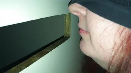 De ervaren dame wordt tiroler sexfilm vervangen door een elastische fallus